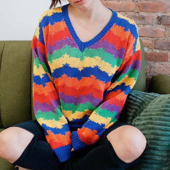 VINTAGE Hand-Knit Oversized Rainbow Sweater - Picture 2 of 3